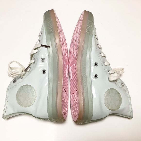 {Converse} Leather Sneaker - Picture 2 of 6